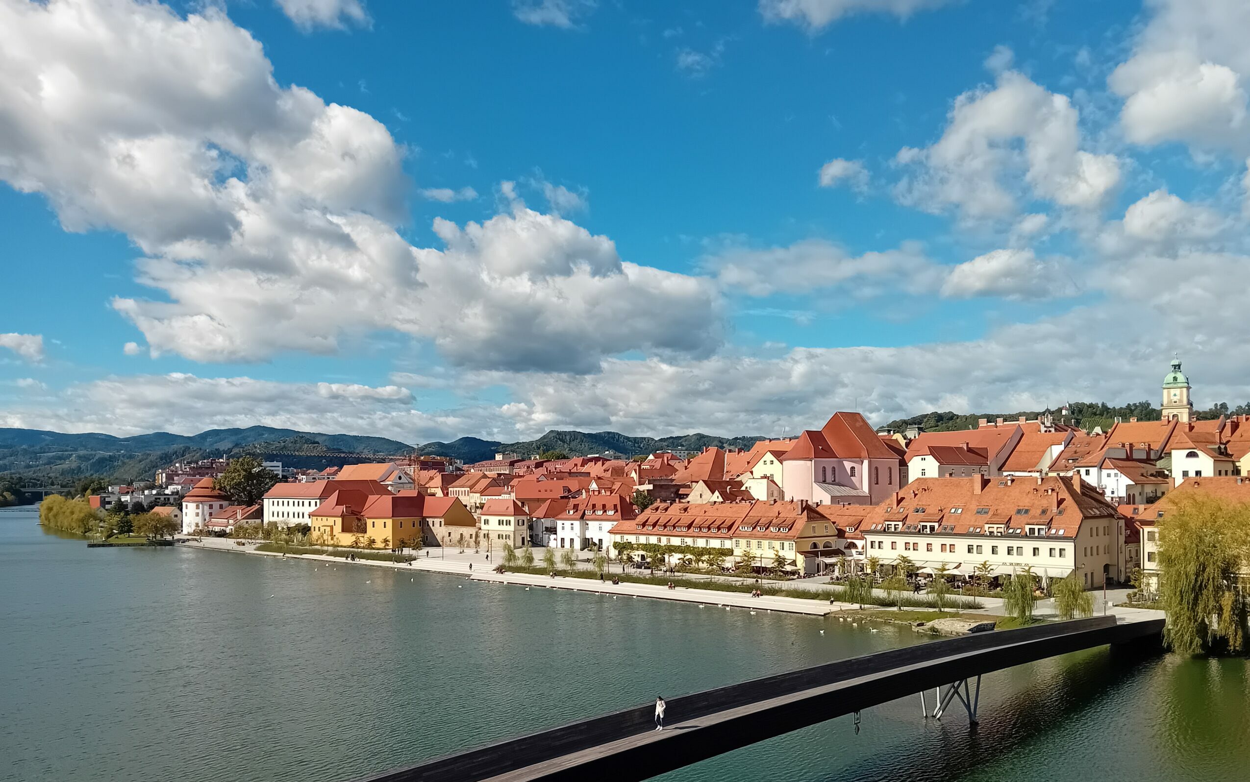 Mit der Achterbahn nach Maribor